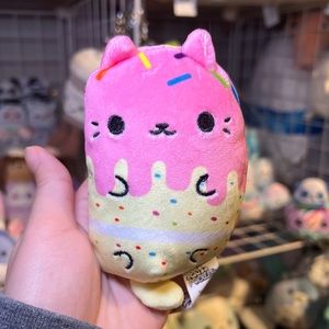 Cats vs Pickles CVP Blue Wave Classic 4” Kitty Cake Stuffed Bean Plush